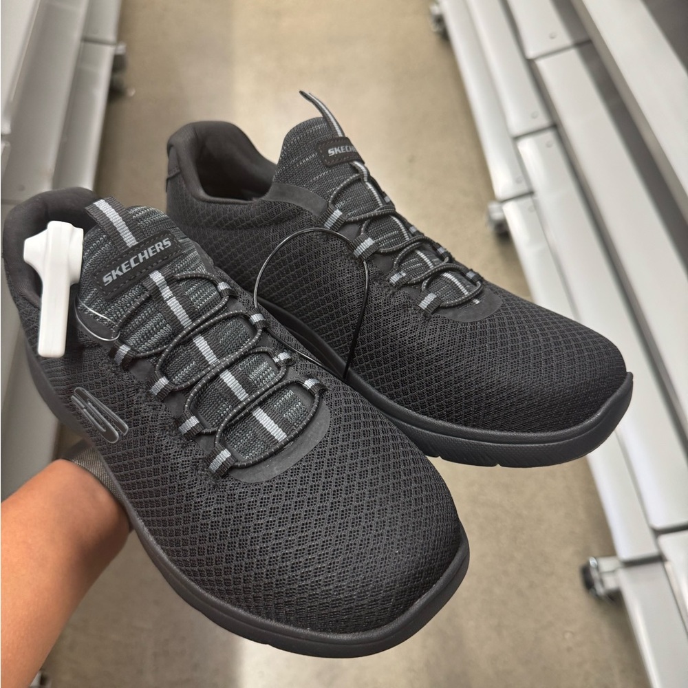 Skecher for men